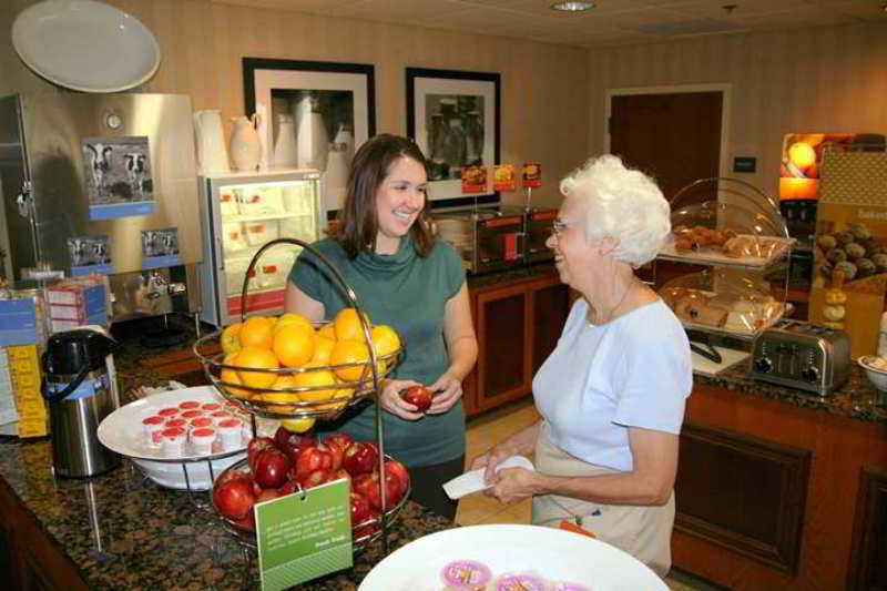 Hampton Inn Bowling Green Ky Restaurant photo